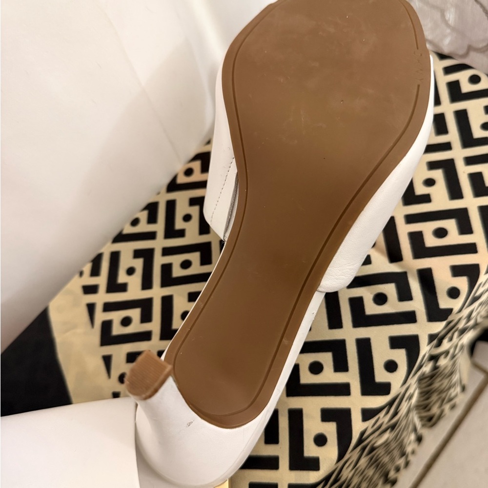 DKNY White and Tan Women's Heels